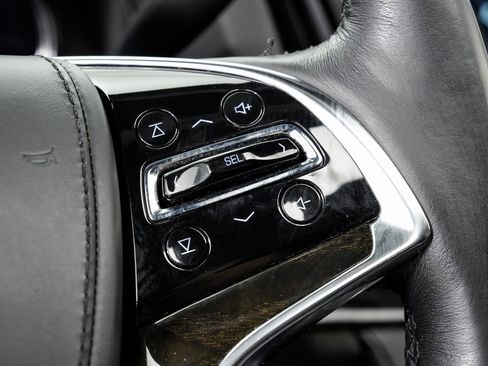 Used 2019 Cadillac Escalade ESV Platinum image 14