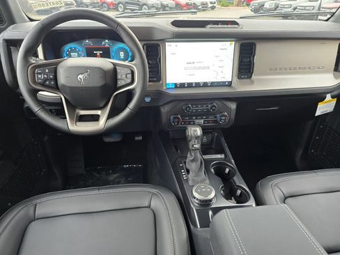 New 2026 Ford Bronco Outer Banks AWD/4WD image 16