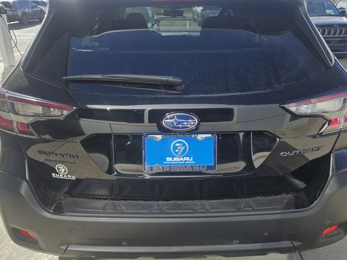 Used 2025 Subaru Outback Onyx Edition w/ Popular Package #2 image 6