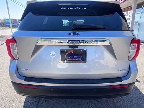 Used 2022 Ford Explorer XLT AWD/4WD image 40