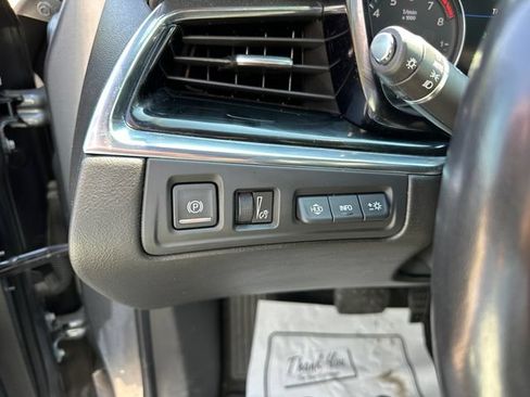 Used 2020 Cadillac XT6 Premium Luxury FWD image 22