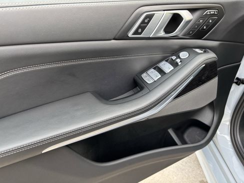 Certified 2025 BMW X7 M60i w/ Executive Package image 14