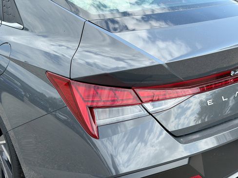 New 2026 Hyundai Elantra Limited image 10