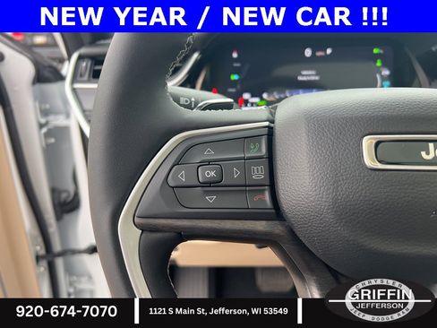 Used 2023 Jeep Grand Cherokee 4xe w/ Luxury Tech Group II image 23