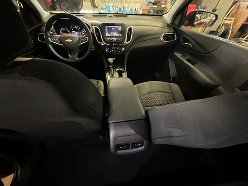 Used 2024 Chevrolet Equinox LT AWD/4WD image 4