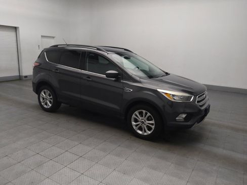 Used 2018 Ford Escape SE image 11