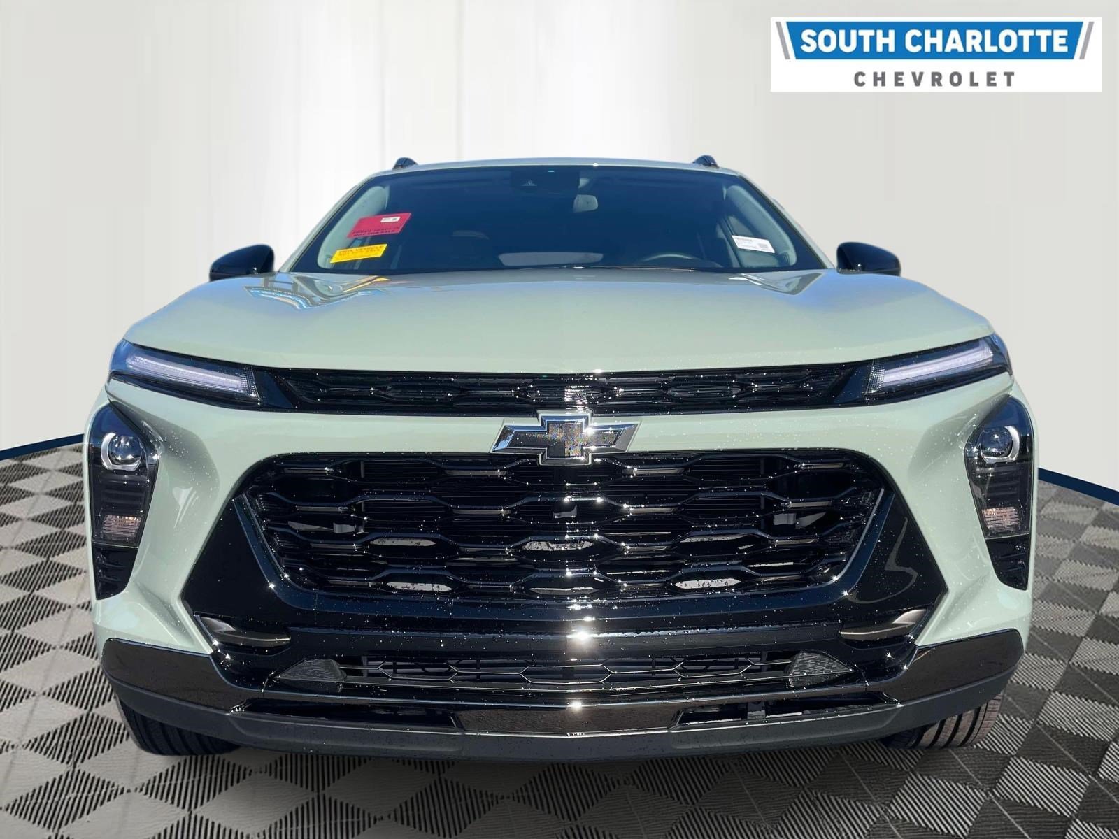 Used 2026 Chevrolet Trax ACTIV w/ Sunroof Package FWD image 2