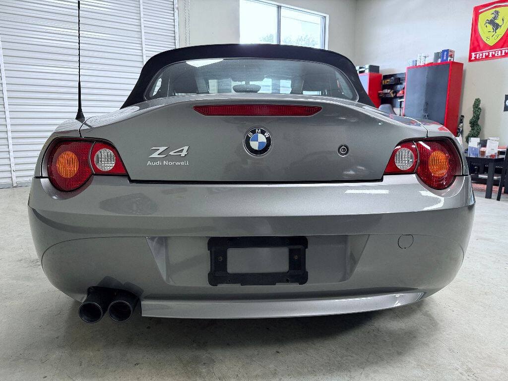 Used 2003 BMW Z4 2.5i RWD image 11