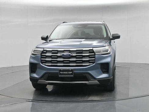Certified 2025 Ford Explorer Active RWD image 56