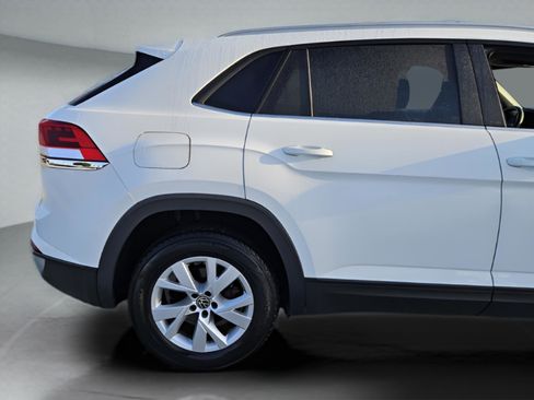 Used 2021 Volkswagen Atlas Cross Sport S image 36