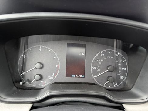 Used 2023 Toyota Corolla Cross LE image 15