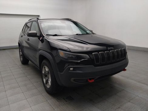 Used 2019 Jeep Cherokee Trailhawk image 13