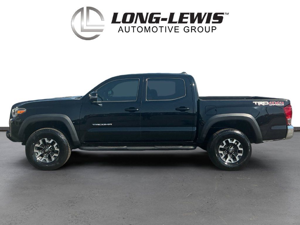 Used 2017 Toyota Tacoma TRD Off-Road w/ Tow Package (A/T) AWD/4WD image 2