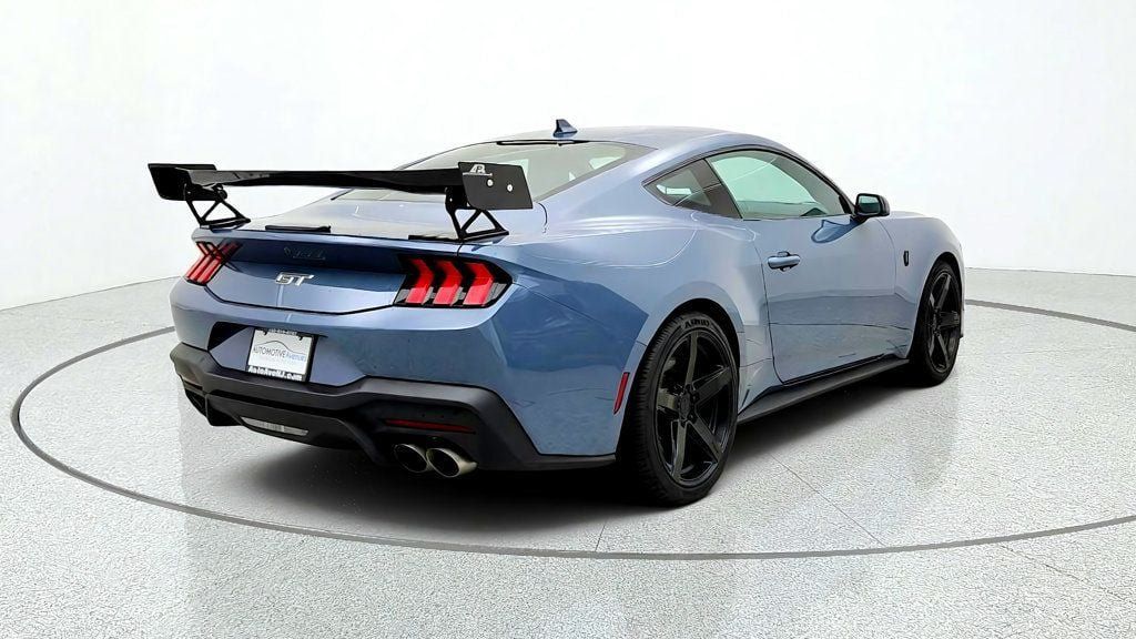 Used 2025 Ford Mustang GT Premium RWD image 5
