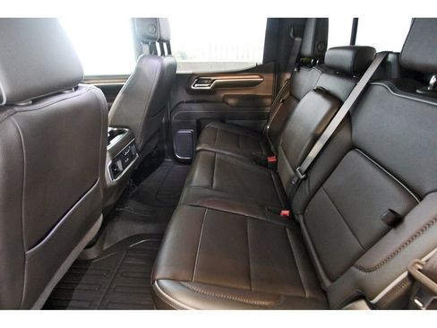 Used 2024 GMC Sierra 1500 Denali AWD/4WD image 6