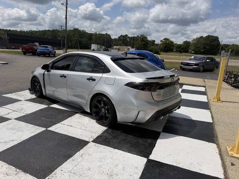 Used 2020 Toyota Corolla SE FWD image 6