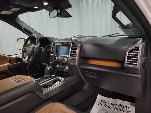 Used 2016 Ford F150 Limited w/ Trailer Tow Package image 30