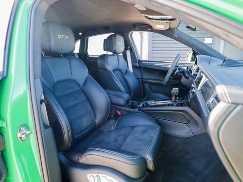 Certified 2024 Porsche Macan GTS image 28