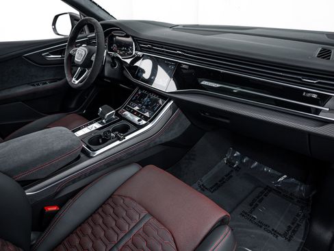 New 2026 Audi RS Q8 performance image 14