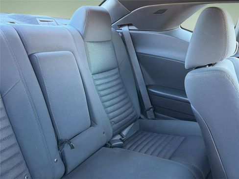 Used 2012 Dodge Challenger SXT RWD image 22
