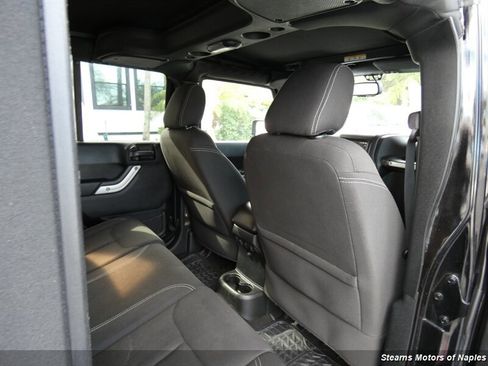 Used 2017 Jeep Wrangler Unlimited Sahara w/ Connectivity Group image 50