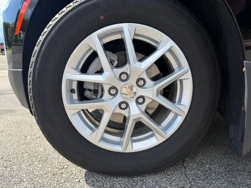 Used 2024 Chevrolet Equinox LT FWD image 37