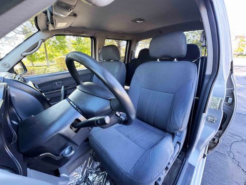 Used 2004 Nissan Frontier S/C image 18