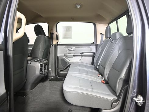 Used 2020 RAM 1500 Big Horn AWD/4WD image 17