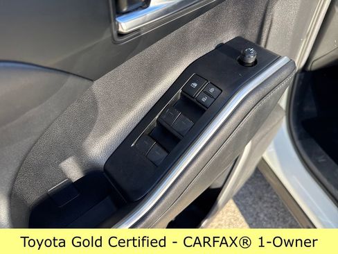 Certified 2021 Toyota Highlander XLE image 13