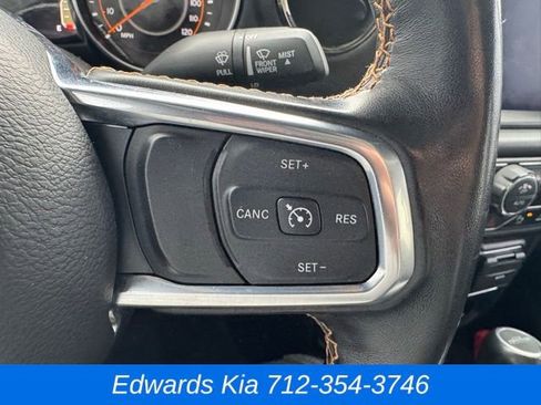 Used 2021 Jeep Gladiator Overland image 22