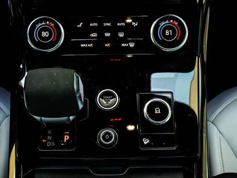 Used 2023 Land Rover Range Rover Sport SE Dynamic image 21