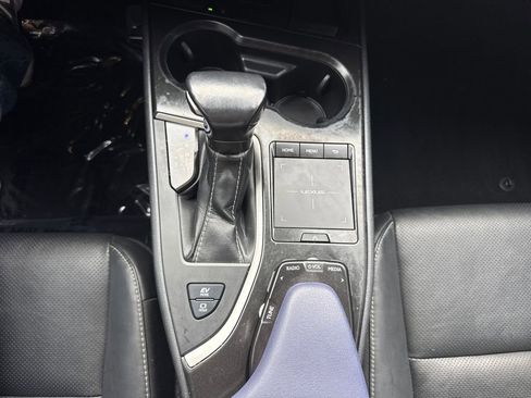 Used 2021 Lexus UX 250h w/ Premium Package image 19