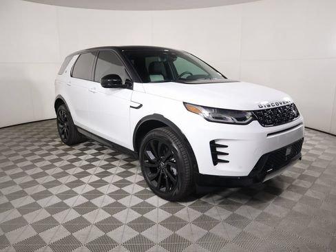 Certified 2025 Land Rover Discovery Sport Dynamic SE AWD/4WD image 3