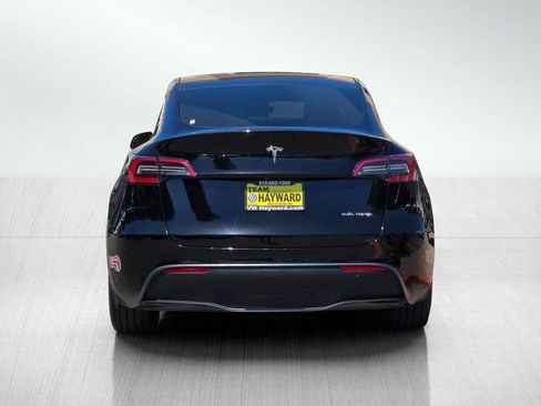 Used 2023 Tesla Model Y Long Range AWD/4WD image 5