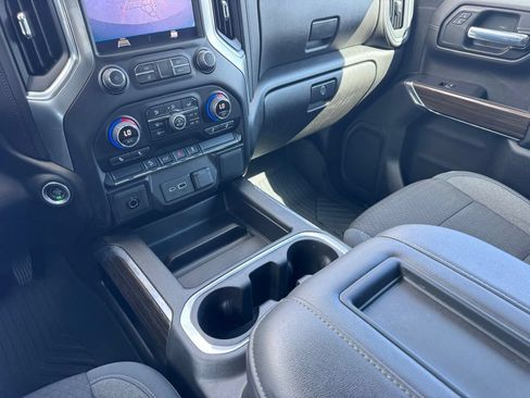 Used 2021 Chevrolet Silverado 1500 LT Trail Boss w/ Bed Protection Package AWD/4WD image 37