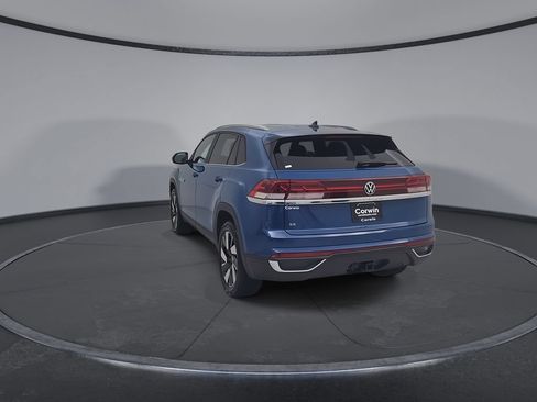 Used 2026 Volkswagen Atlas Cross Sport SE FWD image 13