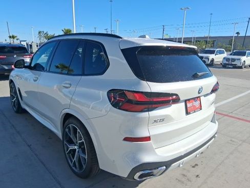 New 2026 BMW X5 xDrive50e w/ M Sport Package AWD/4WD image 4