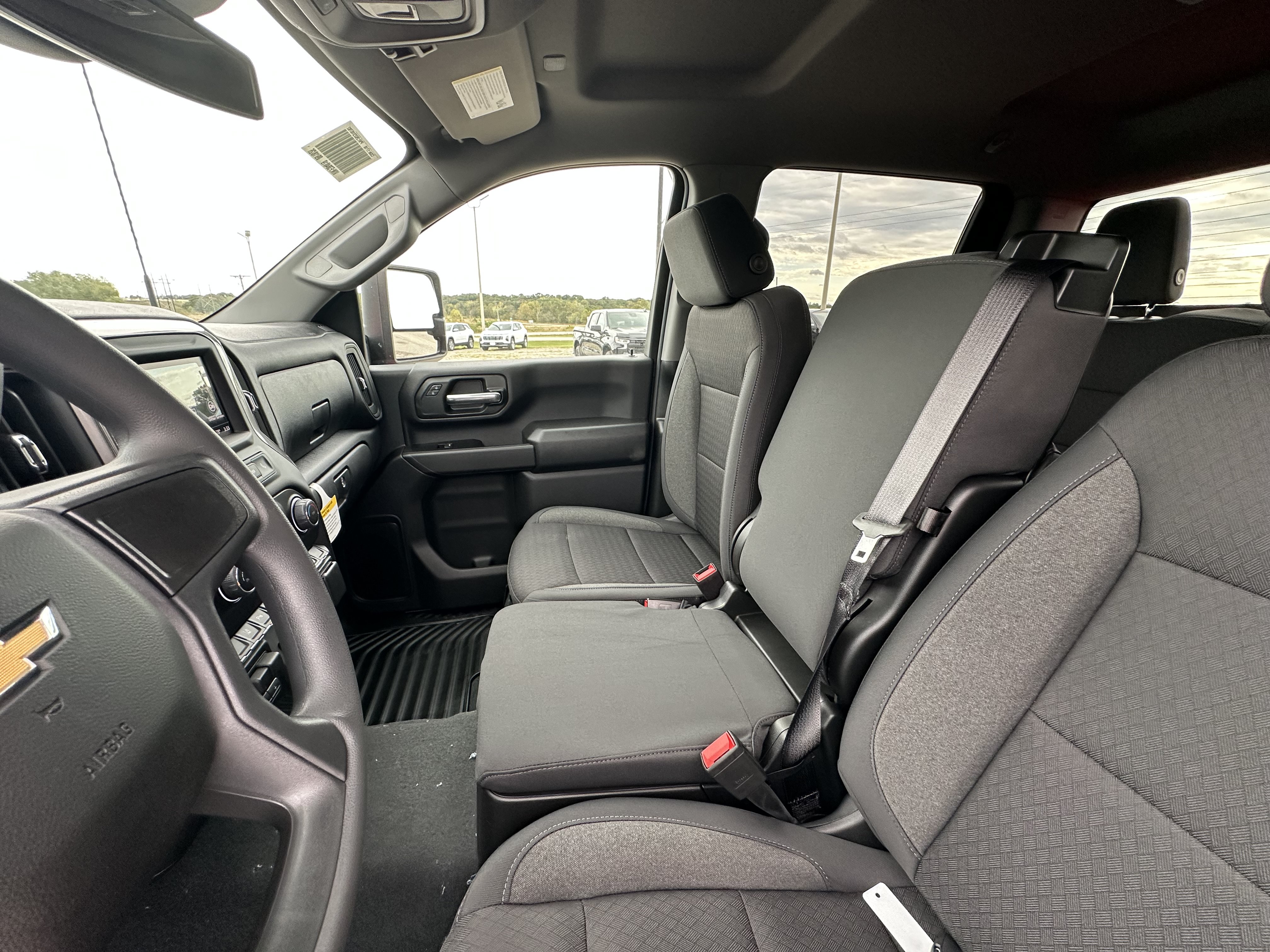 New 2026 Chevrolet Silverado 2500 Custom w/ Custom Value Package AWD/4WD image 32