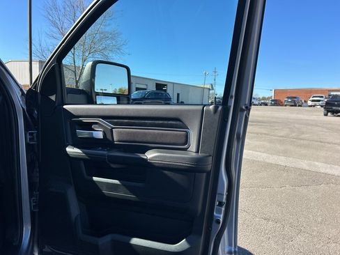 Used 2024 RAM 2500 Big Horn w/ Bed Utility Group image 14