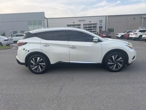 Used 2016 Nissan Murano Platinum w/ Platinum Technology Package FWD image 6