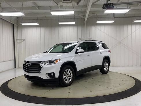 Used 2020 Chevrolet Traverse LT w/ LPO, Floor Liner Package FWD image 4