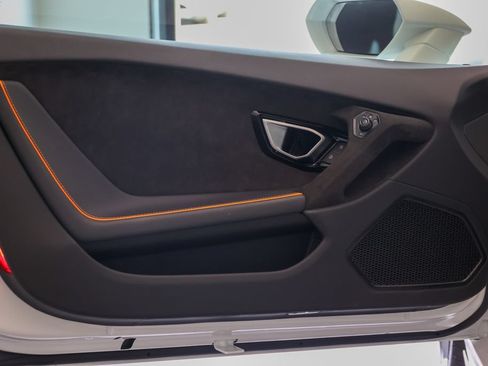 Used 2024 Lamborghini Huracan Tecnica RWD image 38