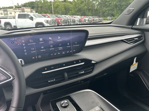 New 2026 Buick Enclave Preferred w/ Power Package AWD/4WD image 13