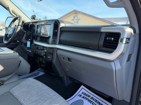 Used 2025 Ford F350 XLT image 20
