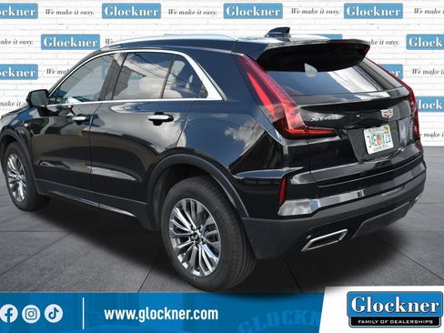 Used 2025 Cadillac XT4 Premium Luxury FWD image 8