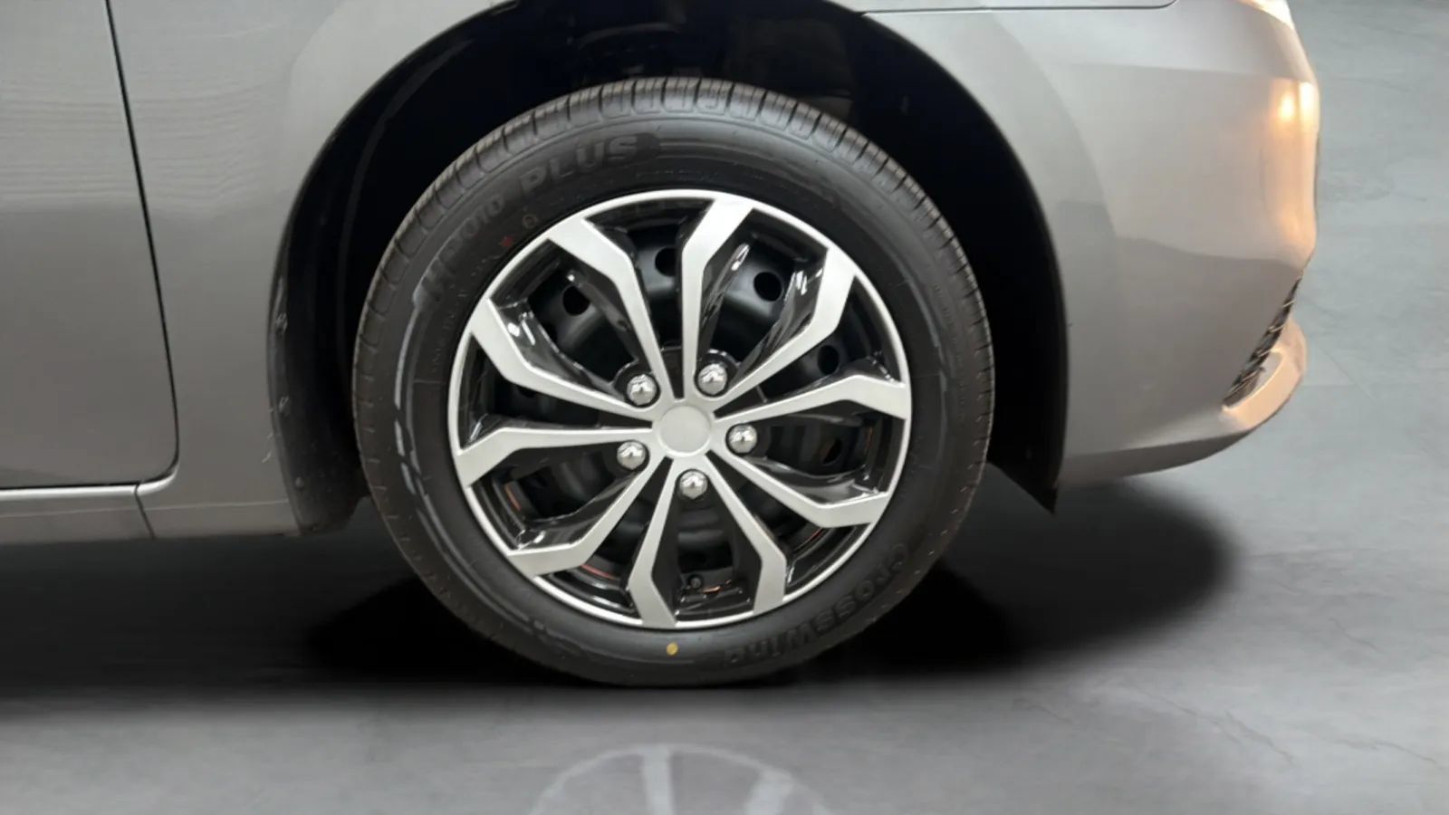 Used 2018 Nissan Sentra S FWD image 25