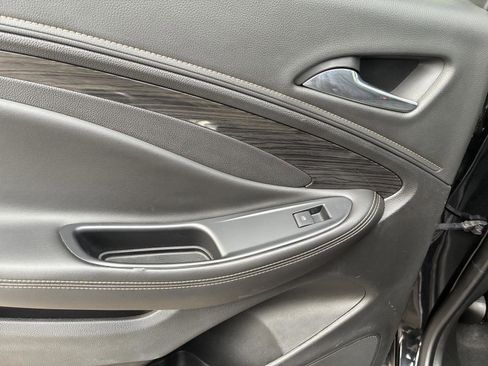 Used 2017 Buick Envision Premium image 26