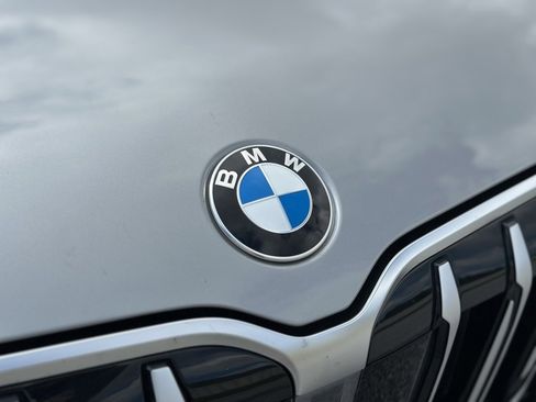 Used 2025 BMW X1 xDrive28i w/ Technology Package image 13