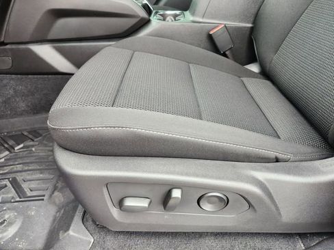 New 2025 GMC Canyon Elevation w/ Convenience Package image 17