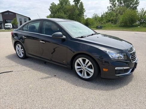 Used 2015 Chevrolet Cruze LTZ w/ Sun, Sound and Sport Package FWD image 4